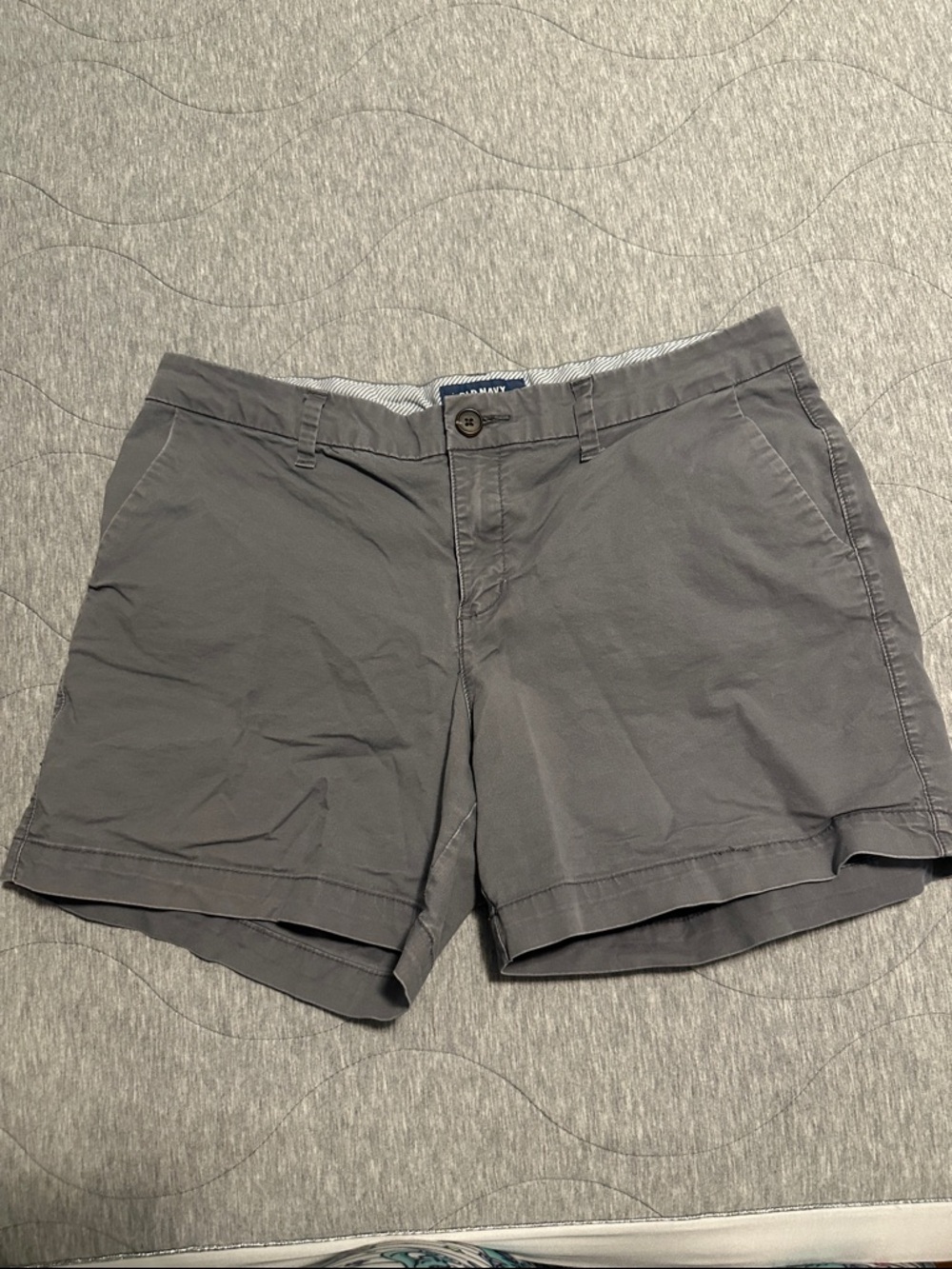 Old Navy Gray Women’s Everyday Shorts